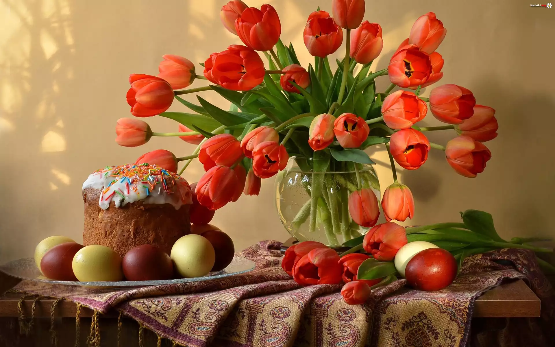 Wielkanoc, Ciasto, Babka, Tulipany, Kolorowe, Jajka